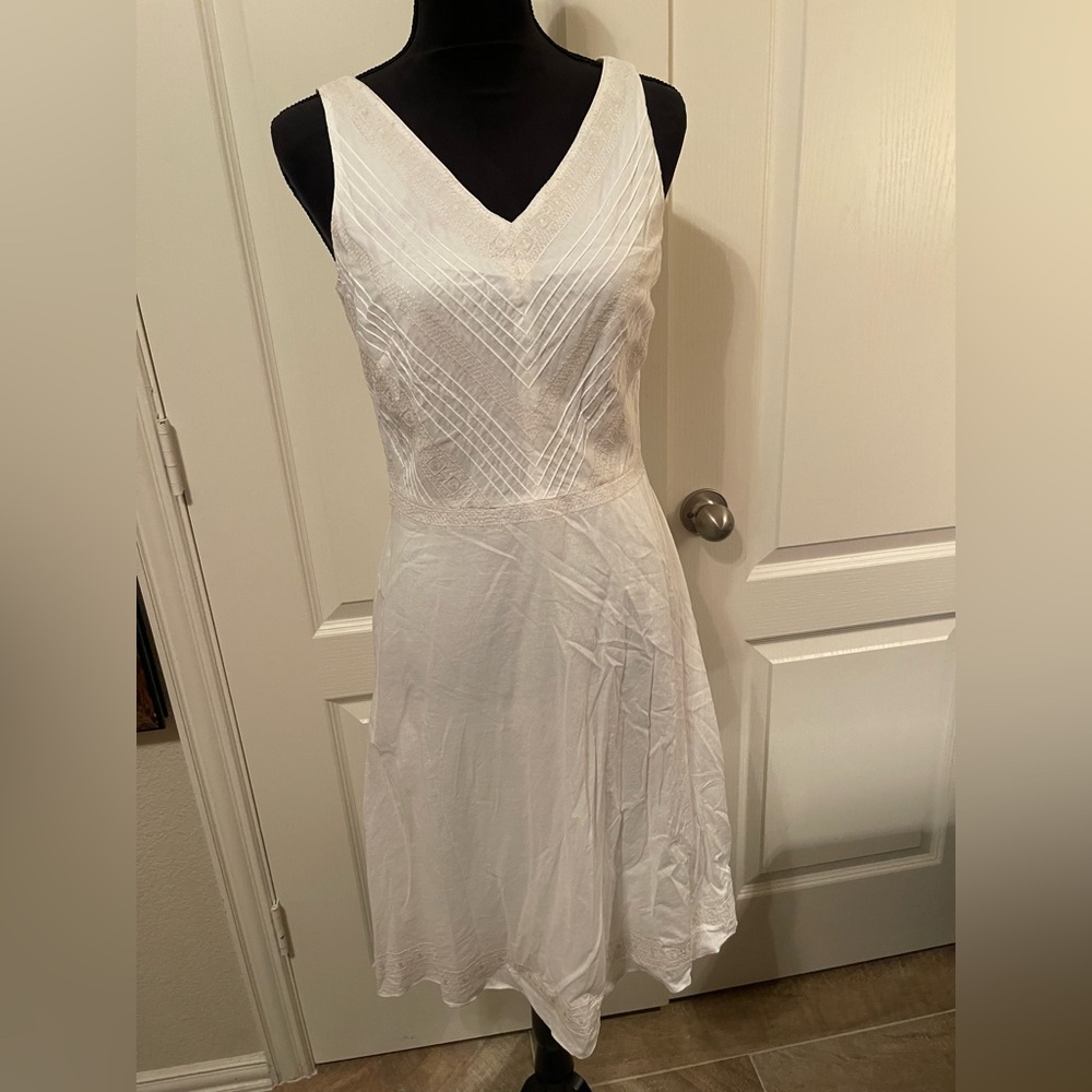 Ann Taylor Ivory Sleeveless Top
